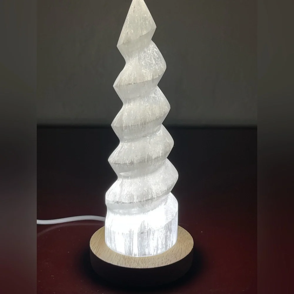 Genuine Selenite tower light - Picture 10 of 15